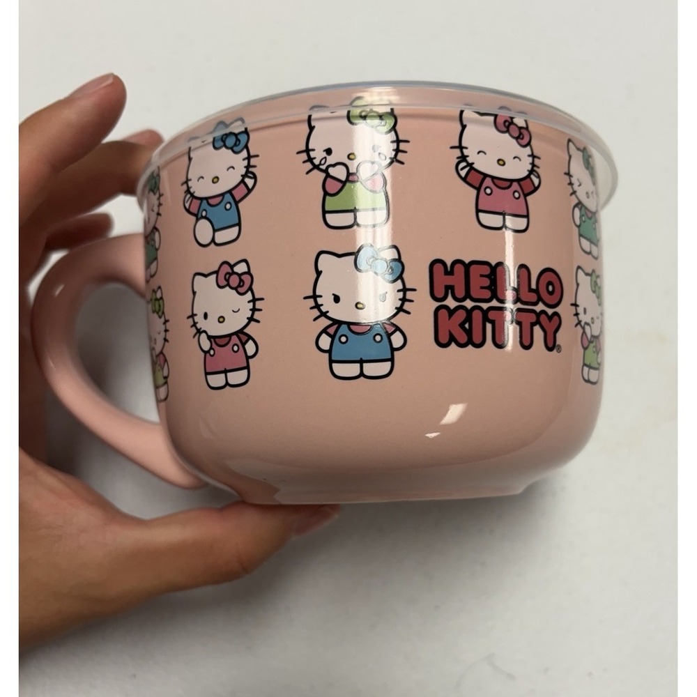 Hello Kitty Ceramic Soup Mug with Pressure Release Lid NEW